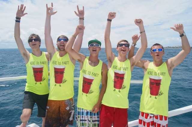  barco de festa 